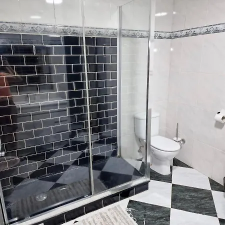 Sublime Black Bedroom Lissabon