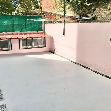 Проживание в семье Sublime Black Bedroom *